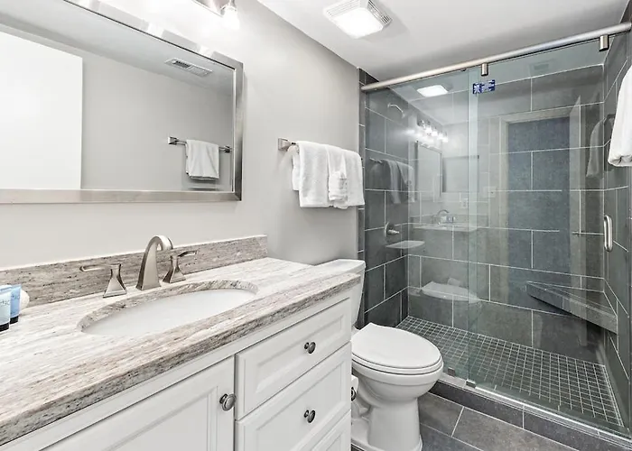 Edgewater West Unit 85 *